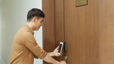 Aprende a abrir tu puerta desde tu dispositivo móvil