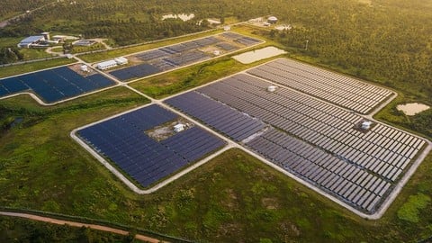 Diseño de Parques Fotovoltaicos Conectados a Red.