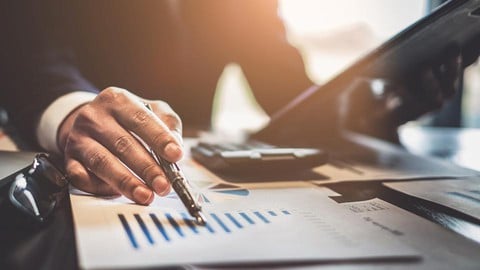 Goldman Sachs Banker teaches basics of PowerPoint