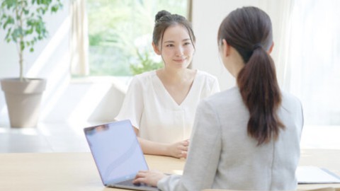カウンセリング技術取得講座。人の相談に乗るときに活用できる。